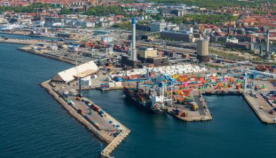 Helsingborgs hamn väljer elektriska Terberg YT203 EV 